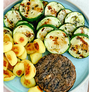 Gnocchi met gegrilde courgette en champignonburger